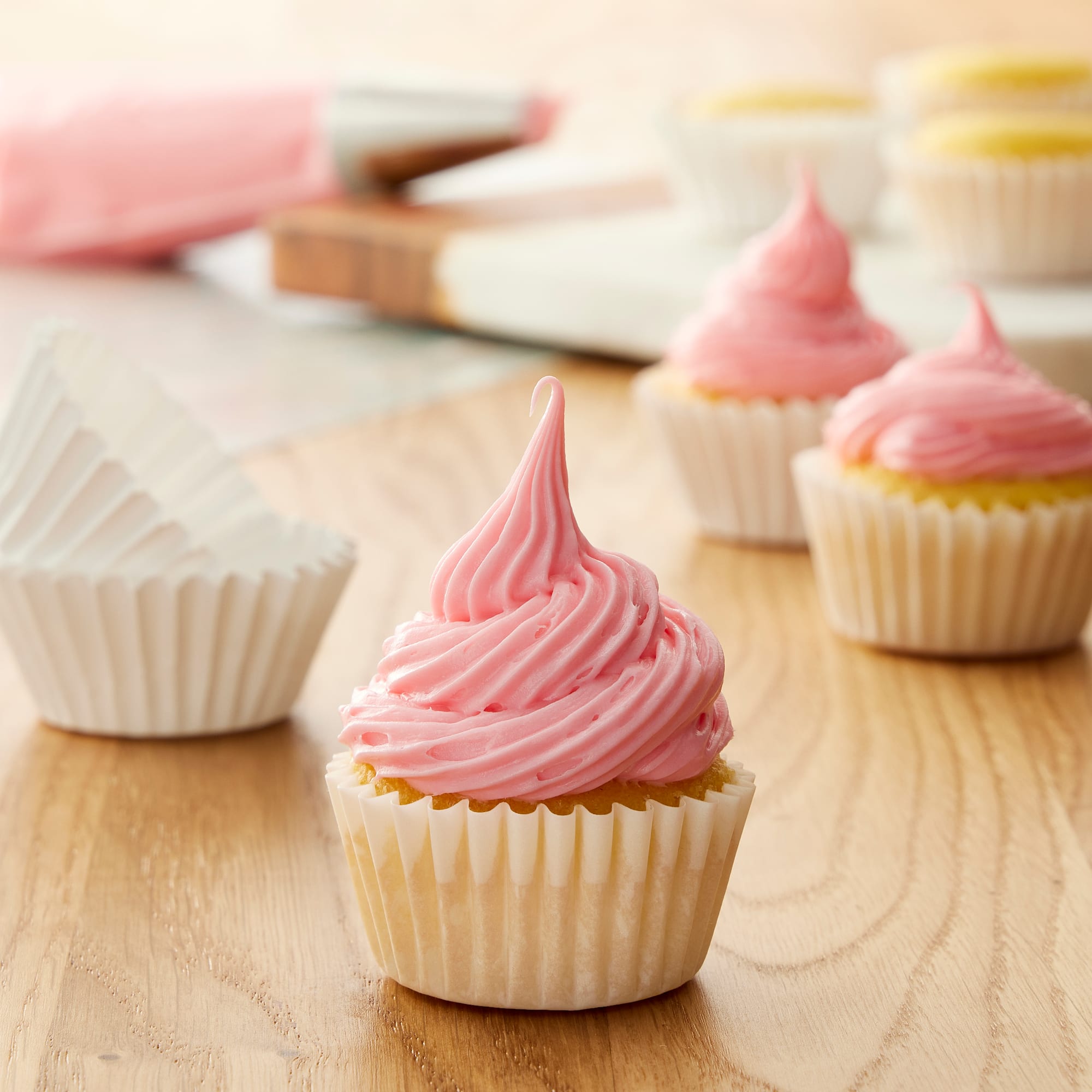 White Baking Cups by Makery®